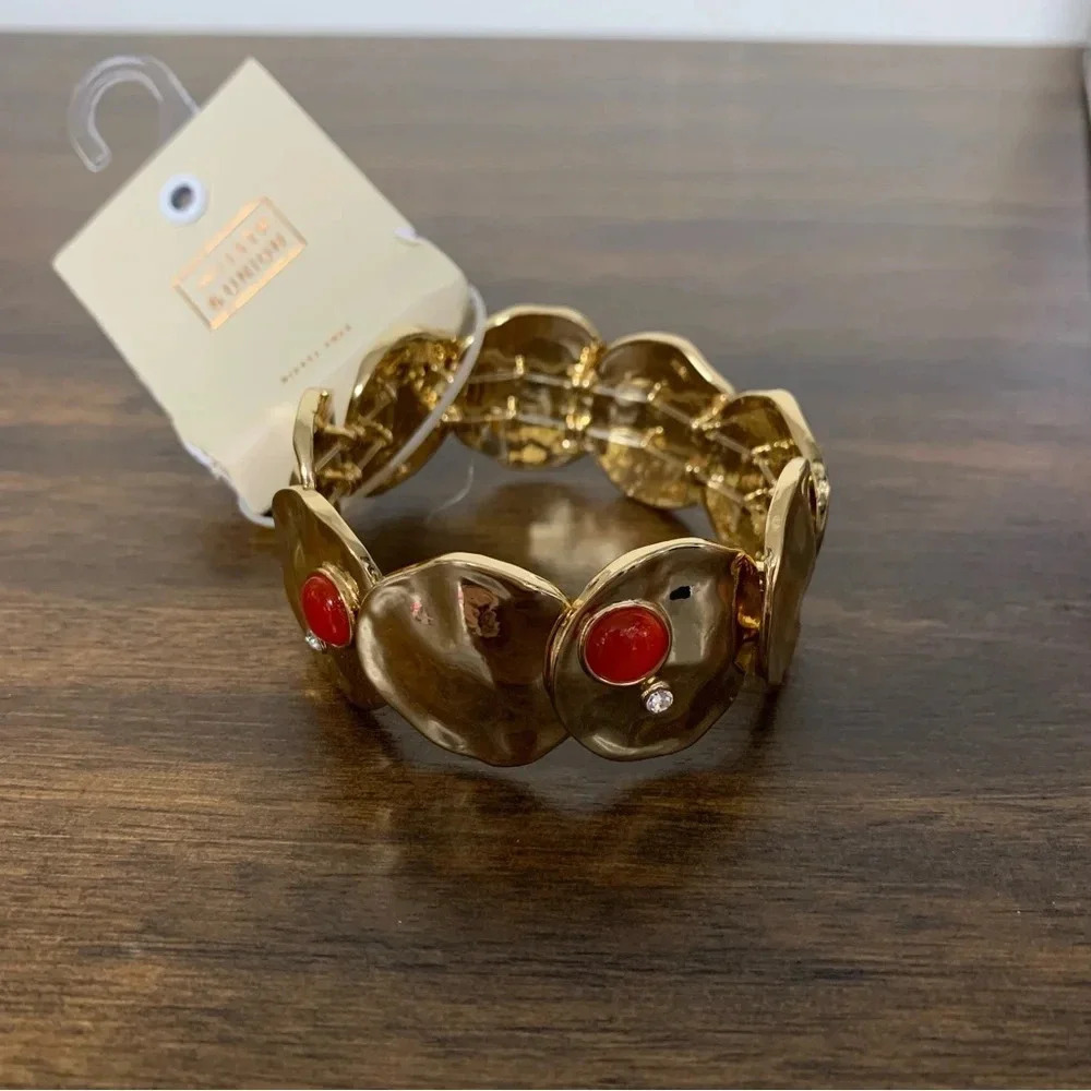 14th and Union gold bracelet